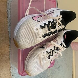 Nike Running shoes, size 8!
